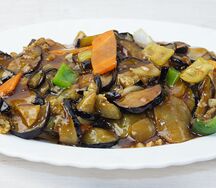 Баклажаны с картофелем и сладким перцем
