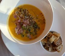 Тыквенный крем-суп с беконом 