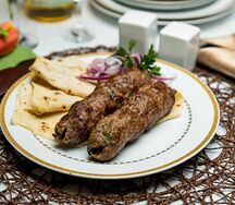 Люля-кебаб из баранины в лаваше