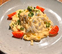 Сырная паста с праванскими травами