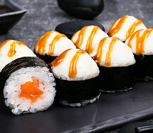 Маки сяке запеченный