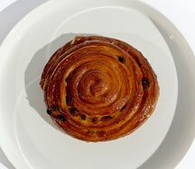 Улитка с ромовым изюмом