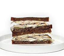 Сэндвич с пастрами из индейки