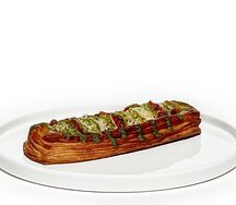 Баварская слойка с куриной колбаской