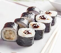 Маки с угрём