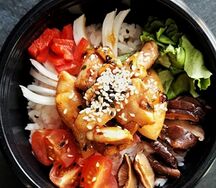 Салат Поке Микс с курицей