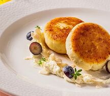 Сырники с ванильным ганашом и конфитюром