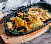 Картофель, жаренный с грибами Золотой ключик