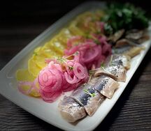 Сельдь и картофель