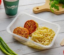 Биточек со спагетти