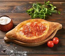 Хачапури по-аджарски с пепперони