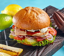 Бургер с диким лососем