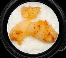 Каша рисовая с яблоком и корицей