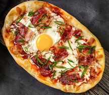 Пиццетта с хрустящим беконом