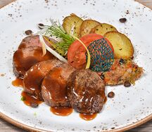 Нежная Говяжья вырезка в кофейном 