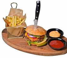 Прайм бургер и картофиль фри