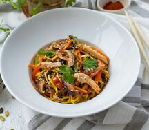 Вок с курицей