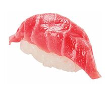 Нигири суши с тунцом