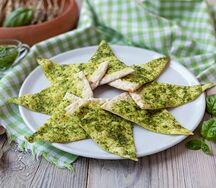 Фокачча с соусом песто