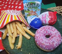 Happy Box с ягодным донатом