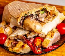 Шаверма в лаваше с куриным шашлыком