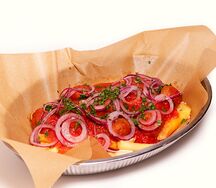 Фри с веган-митболами и соусом Пассата