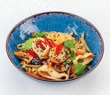 Вок с морепродуктами