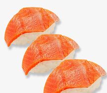 Суши с лососем