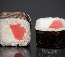Ролл с тунцом и сыром