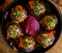 Грибы, запеченные с куриной начинкой