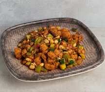 Острая курица с арахисом