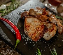 Шашлык из cвинoй шейки
