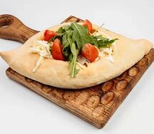 Хачапури со страчателлой