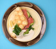 Гонконгская вафля с сёмгой и сливочным сыром