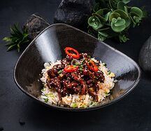 Говядина по-сычуаньски с рисом