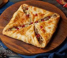 Пеновани с говядиной и сыром