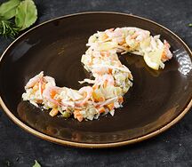 Оливье с креветками