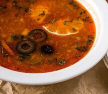 Солянка мясная