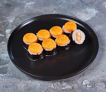 Запеченный ролл маки окунь