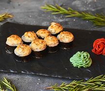 Запеченный ролл Цезарь