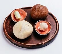 Булочки с чесночным и ореховым маслом