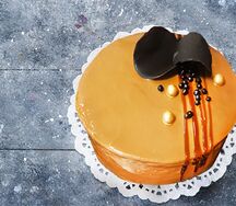 Торт Карамельная девочка 