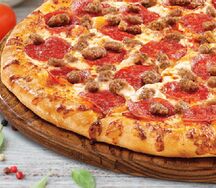 Пицца мясное ассорти