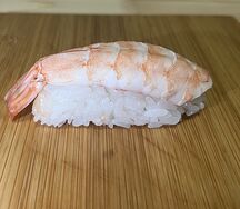 Суши с тигровой креветкой