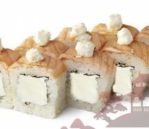 Опаленный лосось ролл