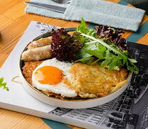 Драник с куриными колбасками