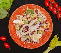Микс кальмар с горчичной заправкой