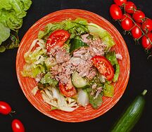 Легкий микс с тунцом