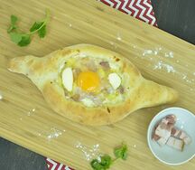Хачапури с беконом