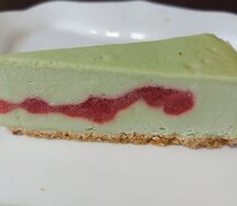 Чизкейк Фисташка и Малина